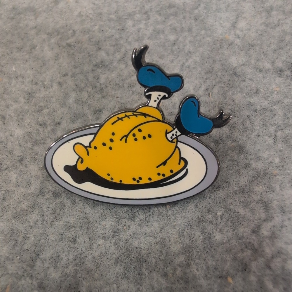 Disney PinPros Thanksgiving Roasted Turkey Enamel Lapel Pin Yellow Blue‎ Hat Pin